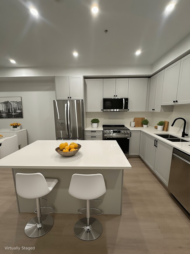 Photo - 20144-20186 86 Ave