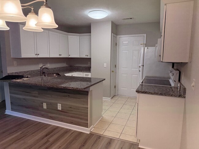 Photo - 617A 15th Ave S