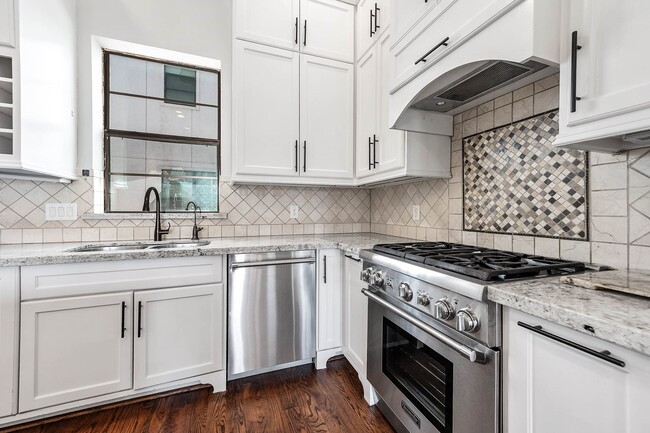 Photo - 5733 Winsome Ln