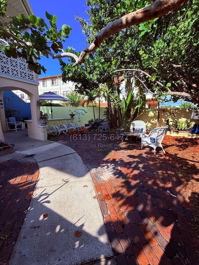 664 76th Ave Unit 2