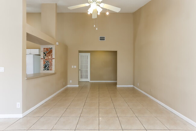 Photo - 80 Baytree Cir