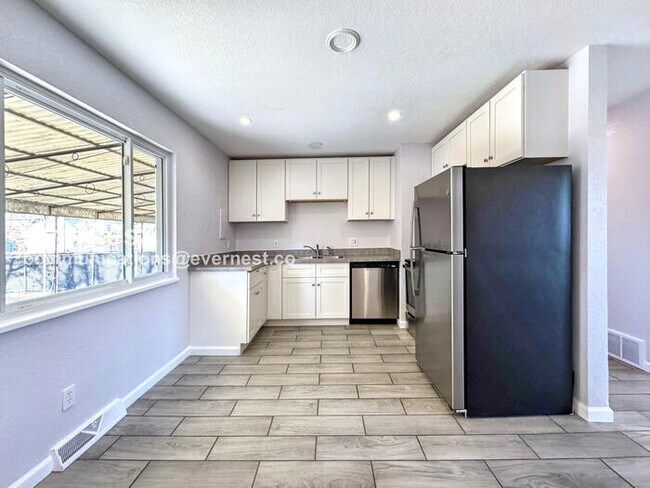 Photo - 2755 N Humboldt St