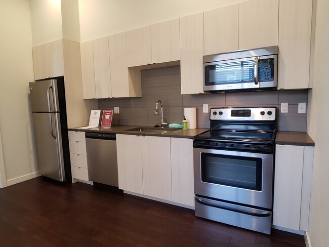 Photo - Eastbank Quarters