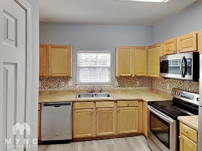 Photo - 356 Azalea Cir