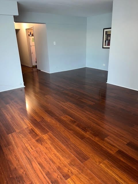 Living room/dining area - 7337 S South Shore Dr Unit 607