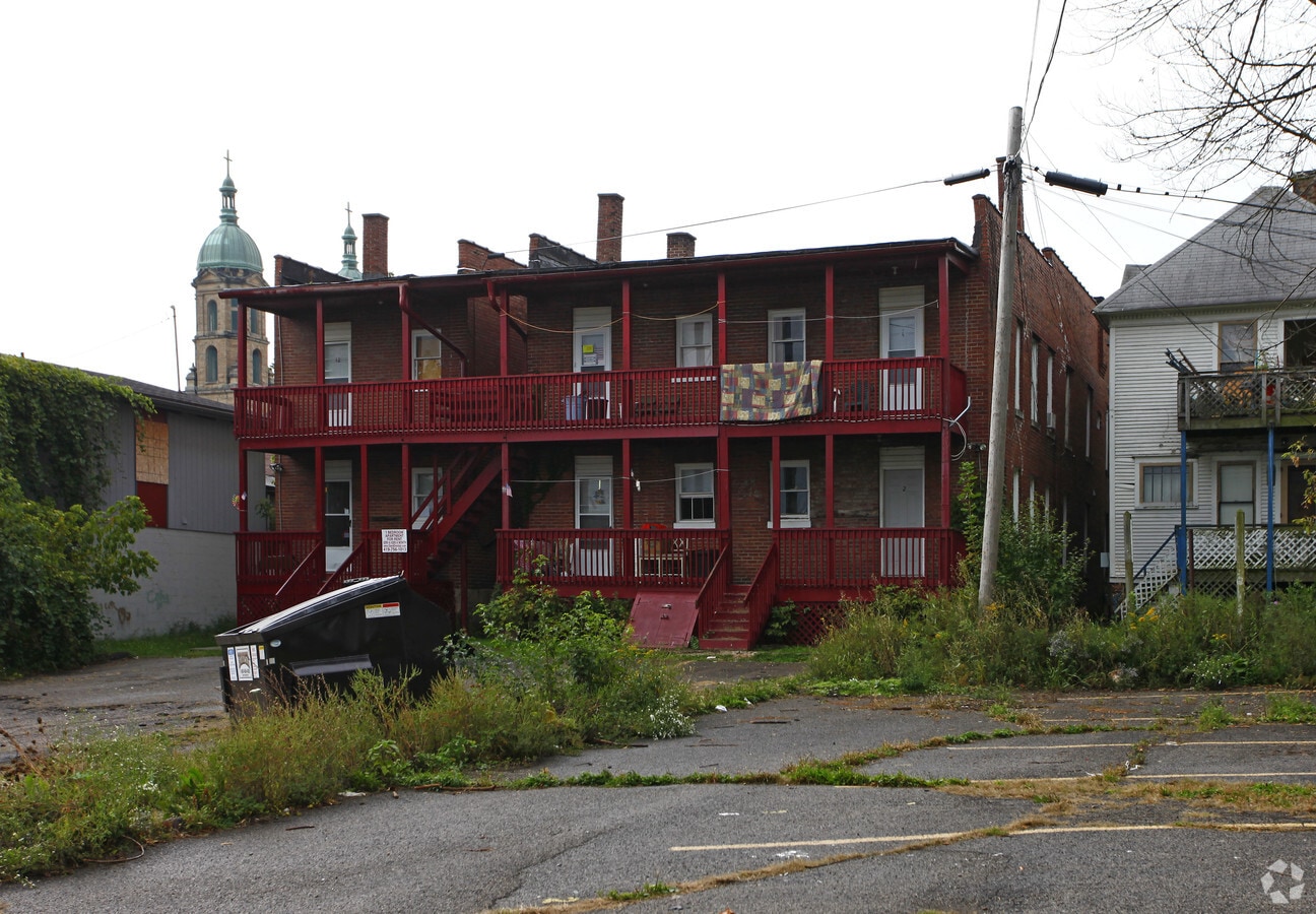 Photo - 92 W 2nd St