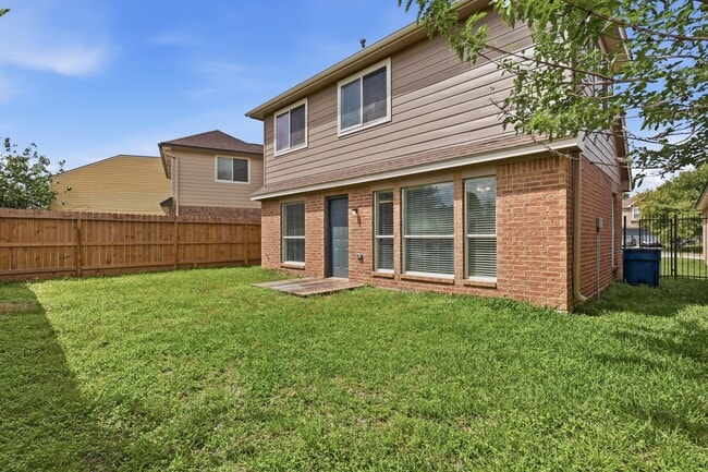 Building Photo - Sterling Green Village