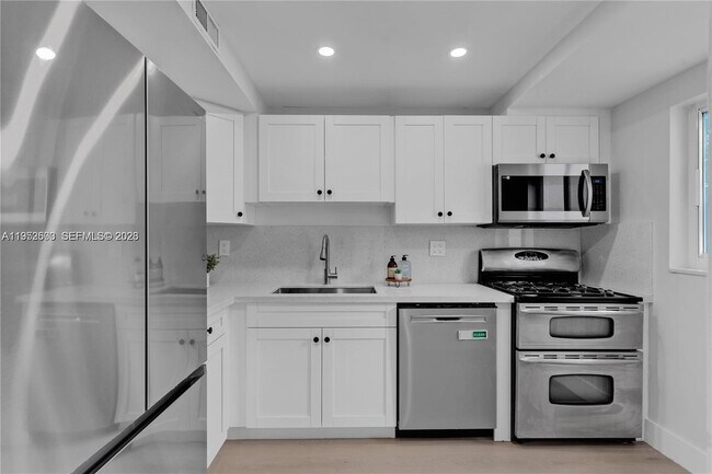 Photo - 6949 SW 110th Ct