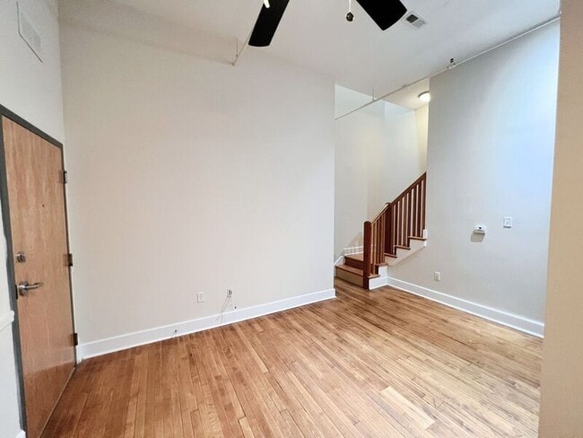 Picture Idea: 213 E Broad St Condo Unit 205 Condo For Rent