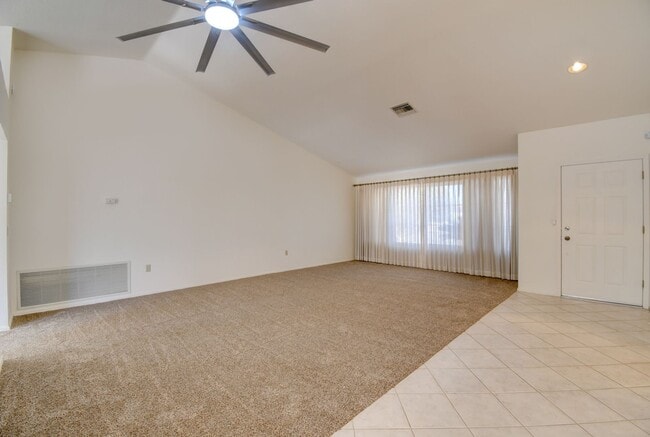Photo - 2433 Sunup Dr