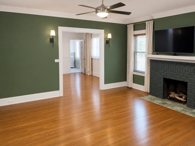411 College Ave SE Unit 411