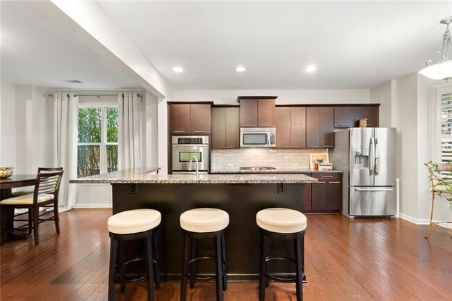 Photo - 4324 Laurel Creek Ct SE