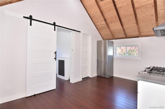 Photo - 292 Farragut Ave Unit 2