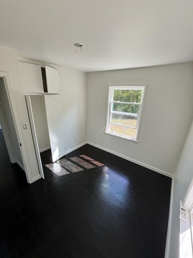 Photo - 1063 South St