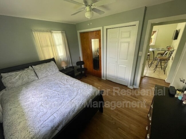 Photo - 130 Hazel Ave