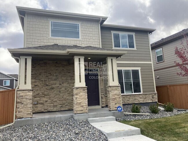 Building Photo - 11773 Lovegrass Dr