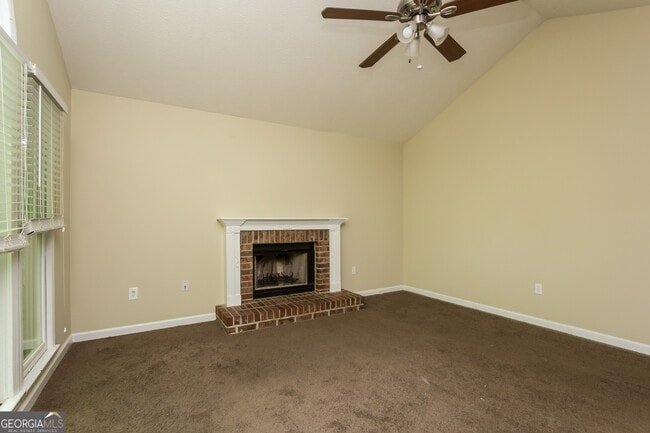 Photo - 294 Oak Landing Cir