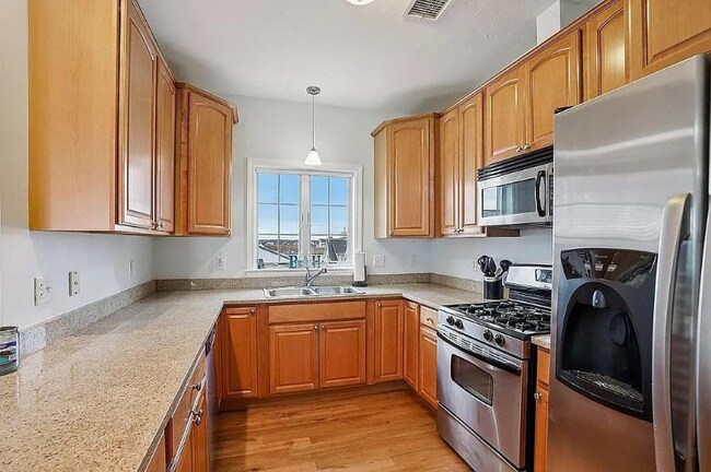 Photo - 7 F St Unit 4