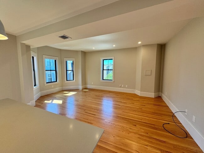 Photo - 3 Bartlett St Townhome