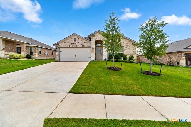 Photo - 2427 Elba Dr House