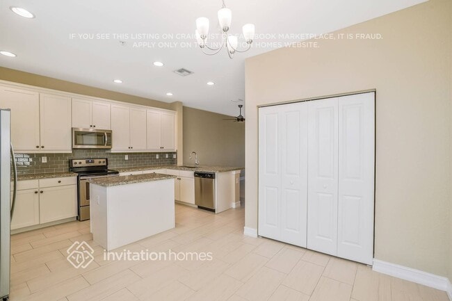Photo - 11714 SW 13th Ct
