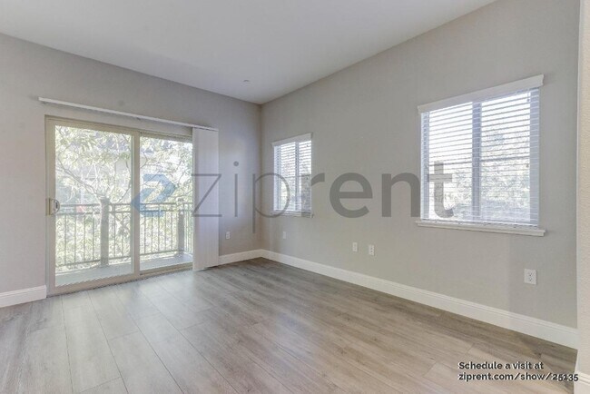 Photo - 1258 Detroit Ave