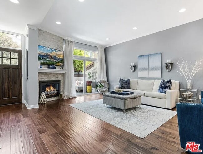 Photo - 17213 Palisades Cir