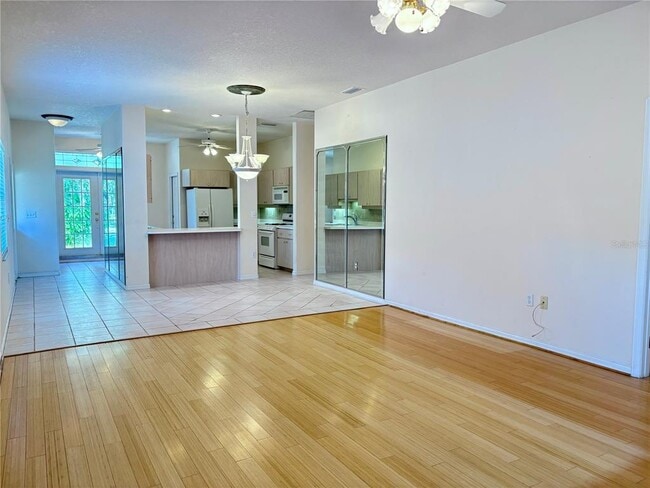 Photo - 2338 Tami Sola St