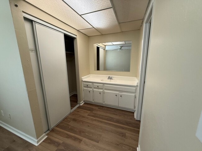 332 Bridge Pl