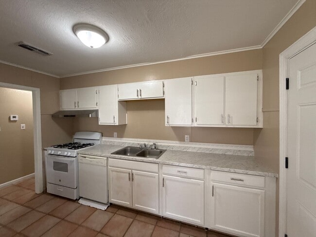 Photo - Country and City Side Home