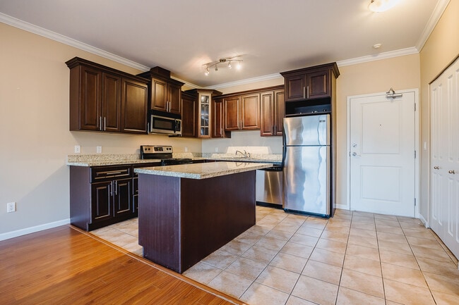 Photo - 22363 Selkirk Ave Unit 204