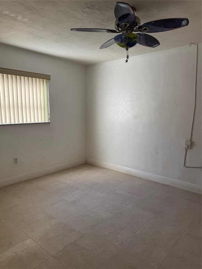 Photo - 2000 NW 91st Way