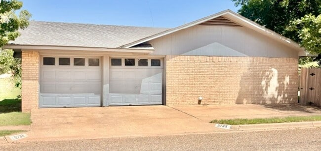 Photo - Well maintained house in great neighborhood!! Available Now!