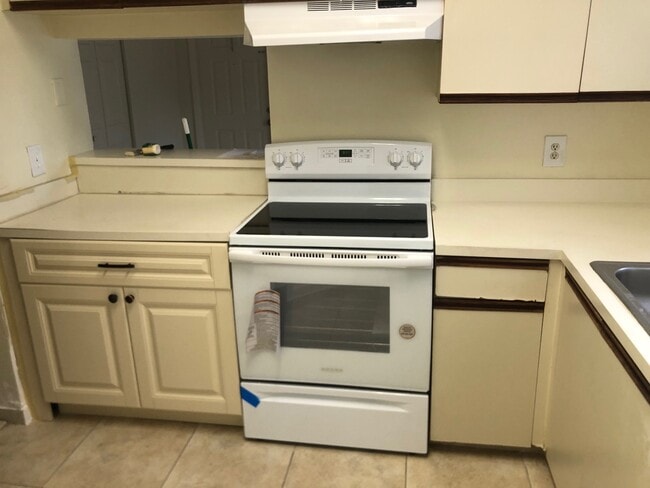 Photo - 601 Cypress Lake Blvd Unit G