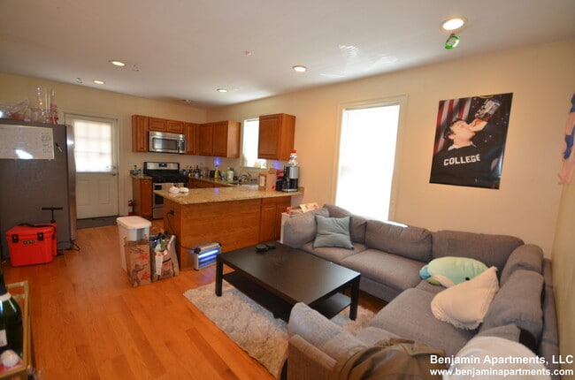 Photo - 35 Pratt St Unidad 1 Rental