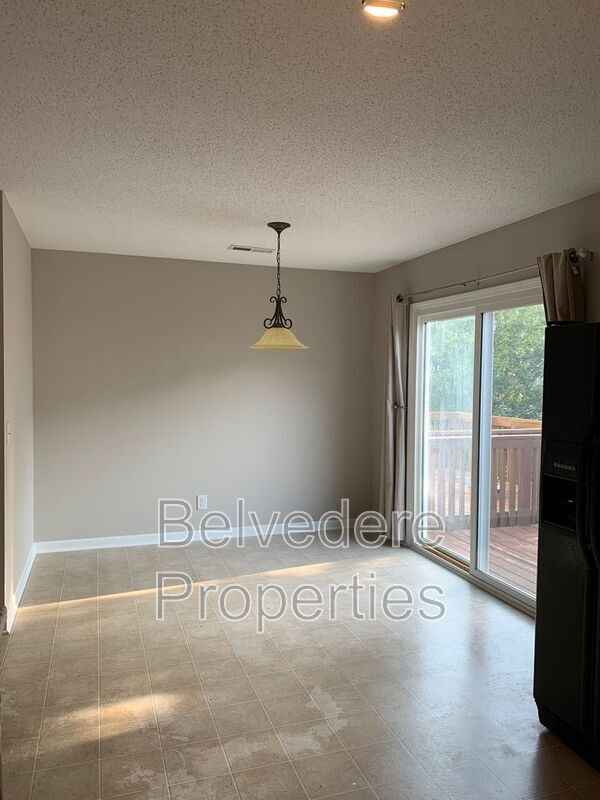18 Dillingham Pl