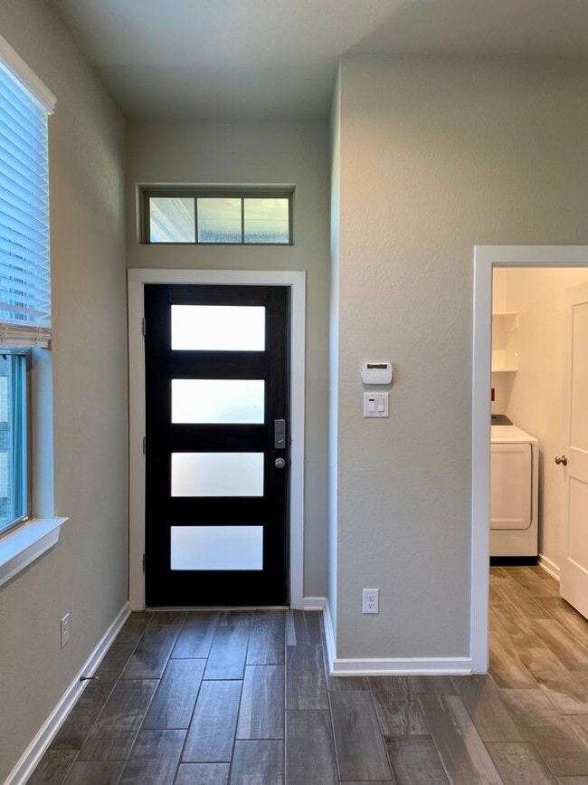 Photo - 7043 Coneflower Creek Ct