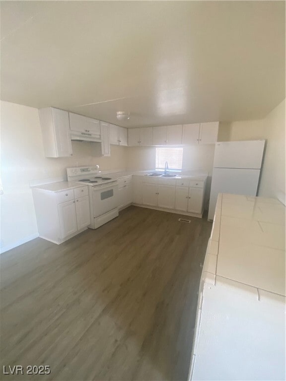 Photo - 2420 E Lewis St