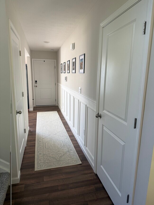 Photo - 157 Ashburn Way