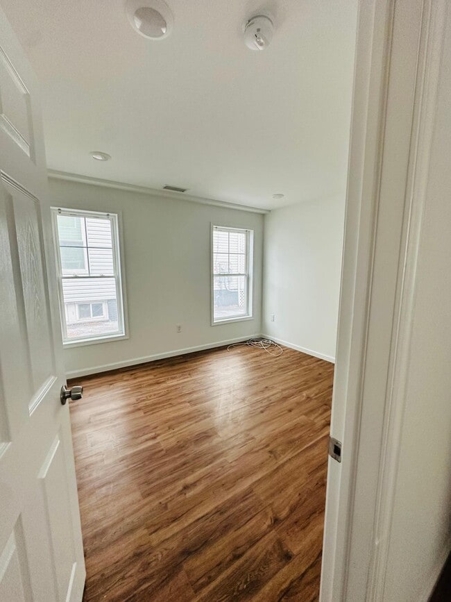 Photo - 87 N 18th St