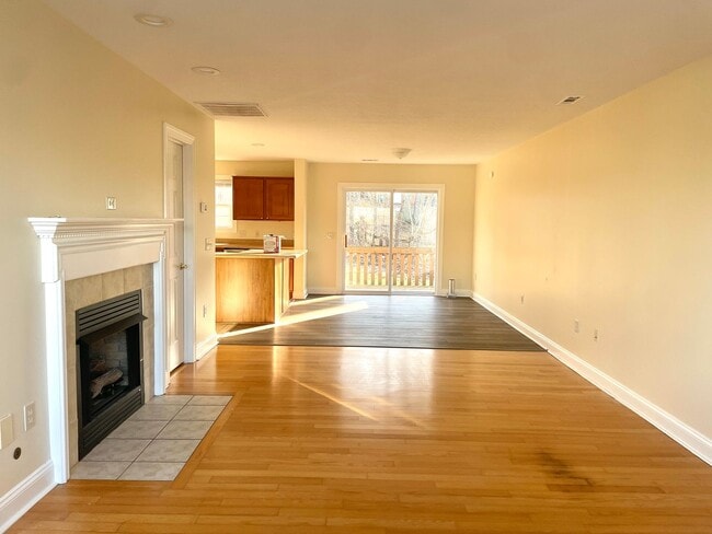 Photo - Spacious 4 Bedroom 2.5 Bath Home