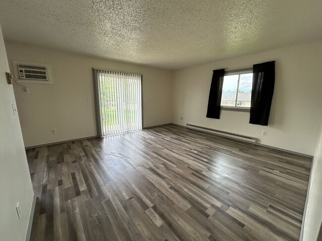 Photo - 507 Bruce Ave NW Unit Apt 3