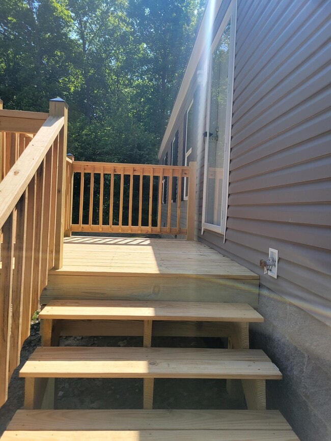 Photo - 159 W Everett St