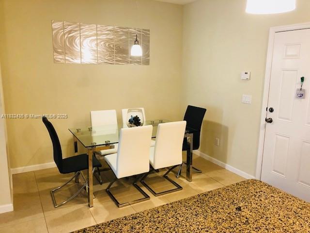 Photo - 2950 St Thomas Dr