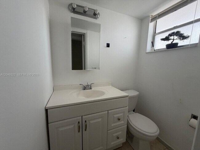 Photo - 1333 E Hallandale Beach Blvd Unit 119