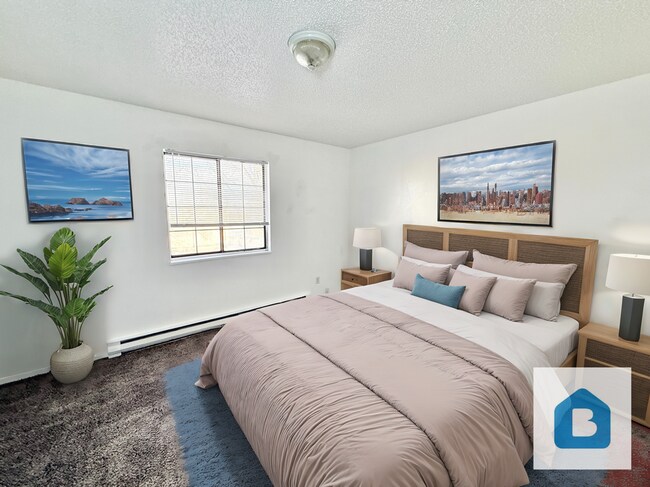 Photo - 37 Royal Crest Dr Unidad D