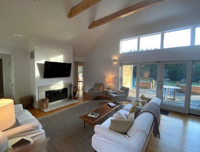 Photo - 55 Hildreth Ln