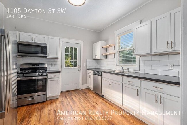 Photo - 1105 Dayton St SW