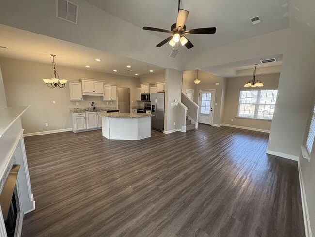 Photo - 2113 Metcalf Wy