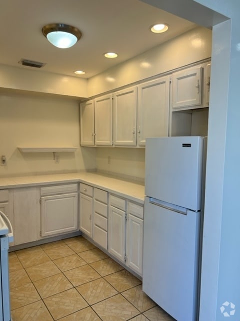 Building Photo - 205 W King St Unit C Rental